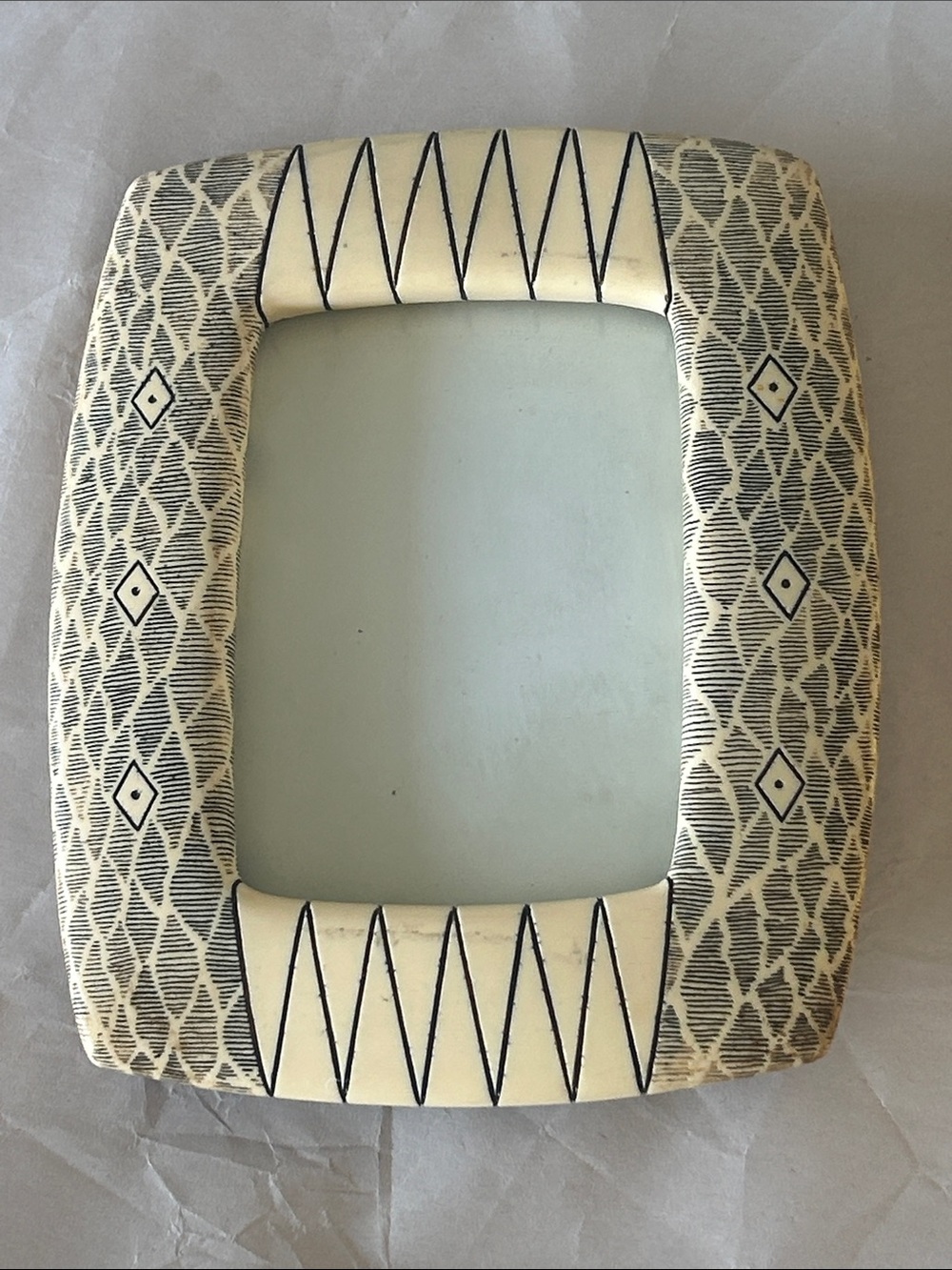 Neutral Cream & Black Geometric Decorative Wall picture frame